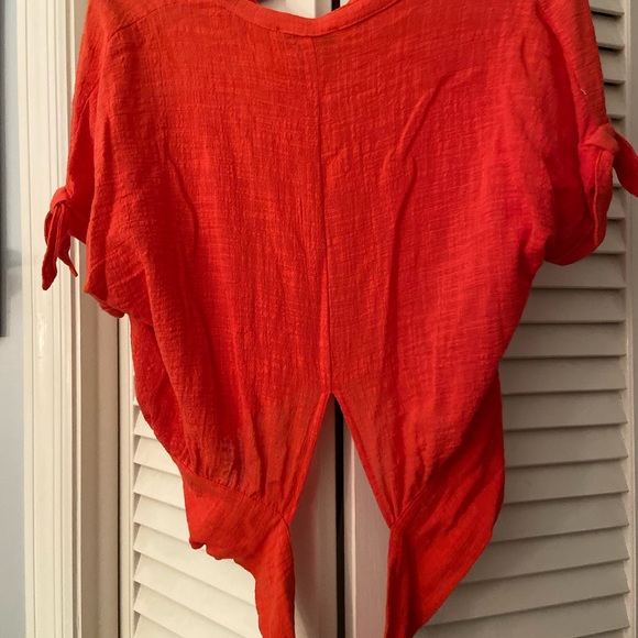 Top - Picture 3 of 3